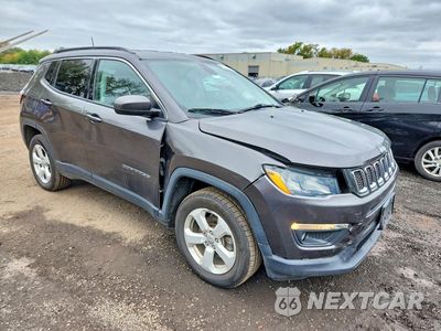 Czwarte zdjęcie samochodu z boku: 2019 JEEP COMPASS LATITUDE VIN:3C4NJDBB7KT792534 - miniatura