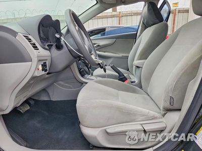 Zdjęcie 7 z 13 samochodu: 2010 TOYOTA COROLLA LE VIN:1NXBU4EE6AZ262894 - miniatura