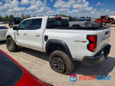 Drugie zdjęcie samochodu z przodu: 2024 CHEVROLET COLORADO ZR2 VIN:1GCPTFEK0R1216215 - miniatura
