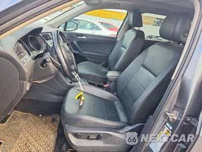 Zdjęcie 7 z 14 samochodu: 2019 VOLKSWAGEN TIGUAN SE VIN:3VV3B7AXXKM025596 - miniatura