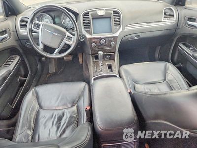 Zdjęcie 8 z 12 samochodu: 2011 CHRYSLER 300 LIMITED VIN:2C3CA5CG5BH531228 - miniatura