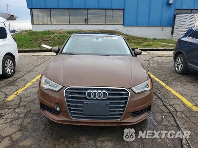 Piąte zdjęcie samochodu w środku: 2015 AUDI A3 PREMIUM PLUS VIN:WAUEFGFF5F1013559 - miniatura