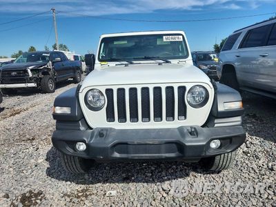 Piąte zdjęcie samochodu w środku: 2018 JEEP WRANGLER UNLIMITED SPORT VIN:1C4HJXDGXJW142676 - miniatura