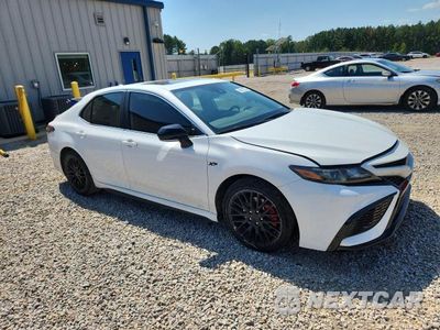 Czwarte zdjęcie samochodu z boku: 2022 TOYOTA CAMRY SE VIN:4T1S11AK9NU695974 - miniatura