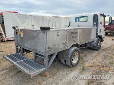 Trzecie zdjęcie samochodu z tyłu: 2020 ISUZU NPR VIN:54DB4W1BXLS800020 - miniatura