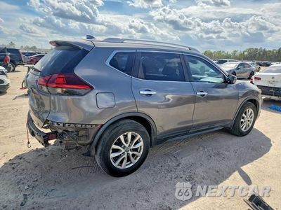 Trzecie zdjęcie samochodu z tyłu: 2019 NISSAN ROGUE S VIN:5N1AT2MT3KC799944 - miniatura