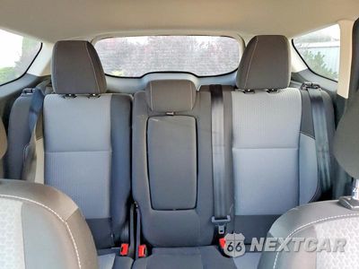 Zdjęcie 10 z 14 samochodu: 2017 FORD ESCAPE SE VIN:1FMCU0GD1HUE70340 - miniatura