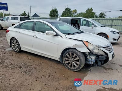 Czwarte zdjęcie samochodu z boku: 2012 HYUNDAI SONATA LIMITED 2.0T VIN:5NPEC4AB1CH432706 - miniatura
