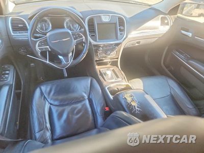 Zdjęcie 8 z 12 samochodu: 2015 CHRYSLER 300 LIMITED VIN:2C3CCAAG4FH766487 - miniatura