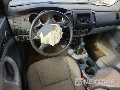 Zdjęcie 8 z 12 samochodu: 2005 TOYOTA TACOMA ACCESS CAB VIN:5TETX22N35Z054395 - miniatura