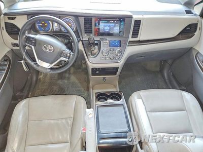 Zdjęcie 8 z 13 samochodu: 2015 TOYOTA SIENNA XLE 8-PASSENGER VIN:5TDYK3DC3FS566114 - miniatura