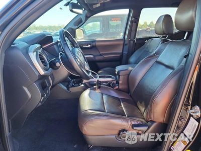 Zdjęcie 7 z 12 samochodu: 2016 TOYOTA TACOMA LIMITED VIN:3TMGZ5AN8GM019446 - miniatura