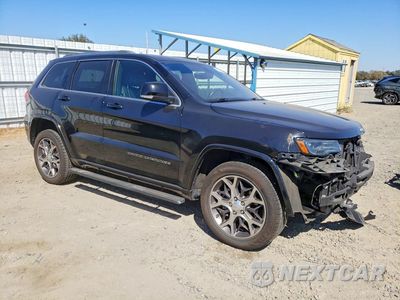 Czwarte zdjęcie samochodu z boku: 2018 JEEP GRAND CHEROKEE LIMITED VIN:1C4RJEBG4JC197346 - miniatura