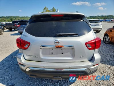 Zdjęcie 6 z 12 samochodu: 2019 NISSAN PATHFINDER SV VIN:5N1DR2MN6KC619157 - miniatura