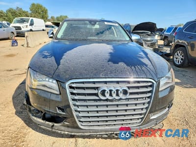 Piąte zdjęcie samochodu w środku: 2013 AUDI S8 QUATTRO VIN:WAUD2AFD9DN019583 - miniatura