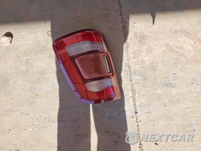 Zdjęcie 12 z 13 samochodu: 2019 RAM 1500 LARAMIE VIN:1C6RREJT1KN906089 - miniatura