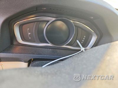 Zdjęcie 9 z 13 samochodu: 2014 VOLVO S60 T5 VIN:YV1612FS8E1287529 - miniatura