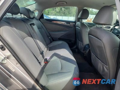 Zdjęcie 10 z 12 samochodu: 2013 HYUNDAI SONATA HYBRID VIN:KMHEC4A42DA094755 - miniatura