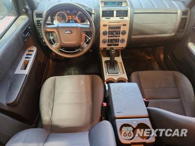Zdjęcie 8 z 13 samochodu: 2011 FORD ESCAPE XLT VIN:1FMCU9DGXBKC47008 - miniatura