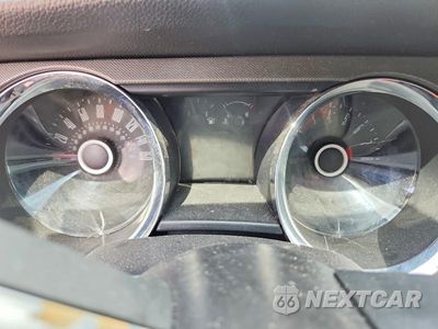 Zdjęcie 9 z 12 samochodu: 2014 FORD MUSTANG VIN:1ZVBP8AM3E5320196 - miniatura