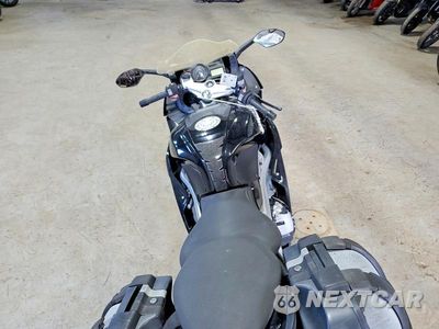 Zdjęcie 6 z 9 samochodu: 2008 BMW K1200 S VIN:WB10591A88ZM29954 - miniatura