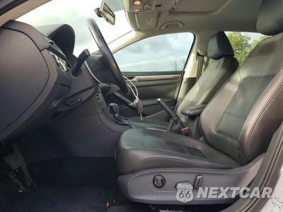 Zdjęcie 7 z 12 samochodu: 2016 VOLKSWAGEN PASSAT SE VIN:1VWBT7A38GC025574 - miniatura