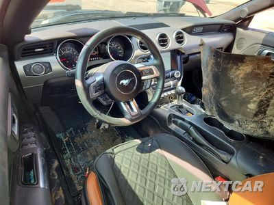 Zdjęcie 8 z 13 samochodu: 2020 FORD MUSTANG GT VIN:1FATP8FF6L5154230 - miniatura