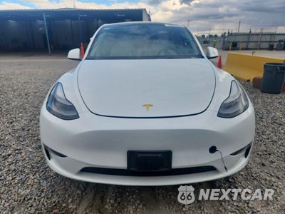 Piąte zdjęcie samochodu w środku: 2023 TESLA MODEL Y VIN:7SAYGDEE5PF843779 - miniatura