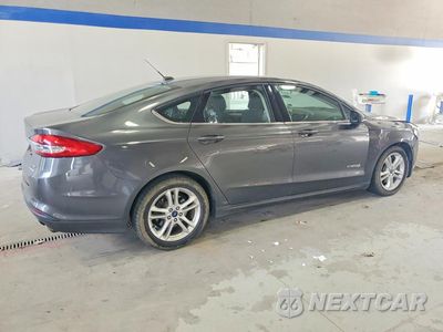 Trzecie zdjęcie samochodu z tyłu: 2018 FORD FUSION SE HYBRID VIN:3FA6P0LU3JR159462 - miniatura