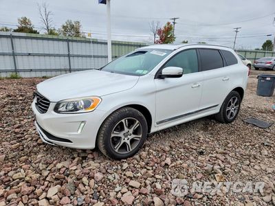 2015 VOLVO XC60 T6 PREMIER YV4902RK3F2721365 - główne zdjęcie licytacji z USA - miniatura