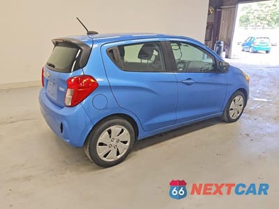Trzecie zdjęcie samochodu z tyłu: 2018 CHEVROLET SPARK LS VIN:KL8CB6SA0JC472272 - miniatura