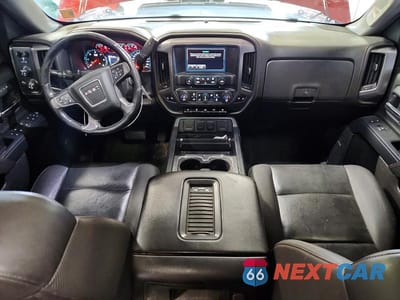 Zdjęcie 8 z 12 samochodu: 2018 GMC SIERRA K1500 SLT VIN:3GTU2NEC2JG284501 - miniatura