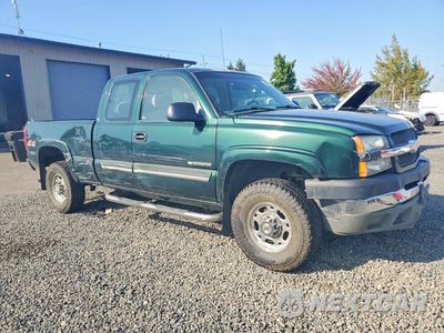Czwarte zdjęcie samochodu z boku: 2003 CHEVROLET SILVERADO K2500 HEAVY DUTY VIN:1GCHK29G63E120109 - miniatura