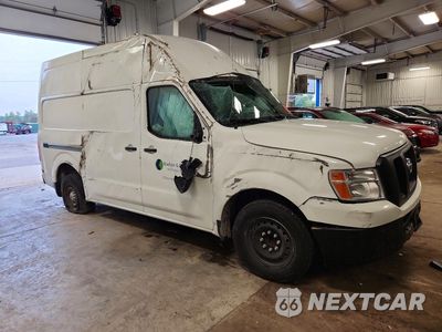 Czwarte zdjęcie samochodu z boku: 2018 NISSAN NV 2500 HD SV VIN:1N6BF0LY1JN811753 - miniatura