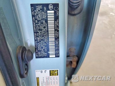 Zdjęcie 12 z 12 samochodu: 2013 TOYOTA PRIUS FOUR VIN:JTDKN3DU0D1686047 - miniatura