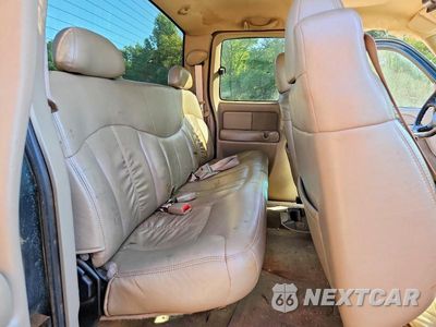 Zdjęcie 10 z 12 samochodu: 2001 CHEVROLET SILVERADO K1500 VIN:1GCEK19T01E283751 - miniatura