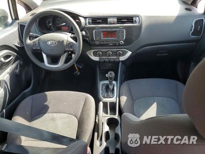 Zdjęcie 8 z 12 samochodu: 2016 KIA RIO LX VIN:KNADM4A33G6637040 - miniatura