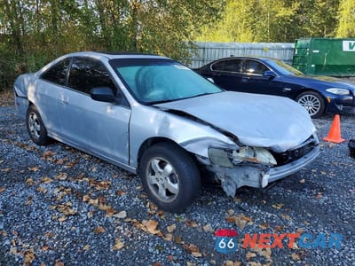 Czwarte zdjęcie samochodu z boku: 2002 HONDA ACCORD EX VIN:1HGCG32572A000840 - miniatura