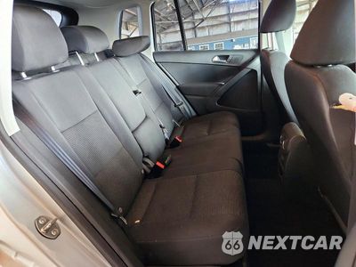 Zdjęcie 11 z 13 samochodu: 2017 VOLKSWAGEN TIGUAN S VIN:WVGAV7AX5HK044839 - miniatura