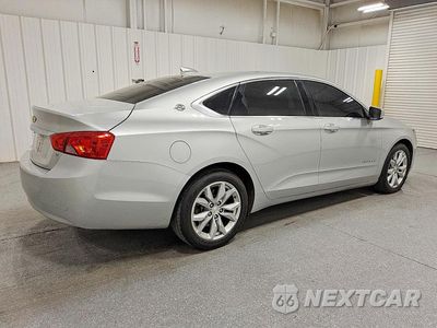 Trzecie zdjęcie samochodu z tyłu: 2018 CHEVROLET IMPALA LT VIN:1G1105SA9JU130157 - miniatura