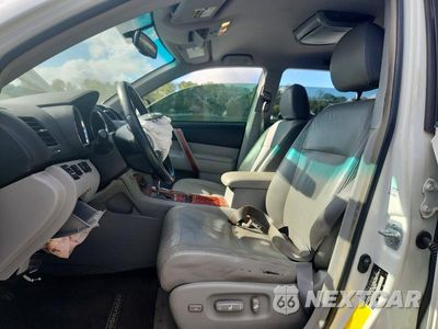 Zdjęcie 7 z 13 samochodu: 2008 TOYOTA HIGHLANDER LIMITED VIN:JTEDS42A282051925 - miniatura