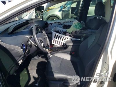 Zdjęcie 7 z 12 samochodu: 2017 TOYOTA PRIUS THREE TOURING VIN:JTDKARFU7H3049856 - miniatura