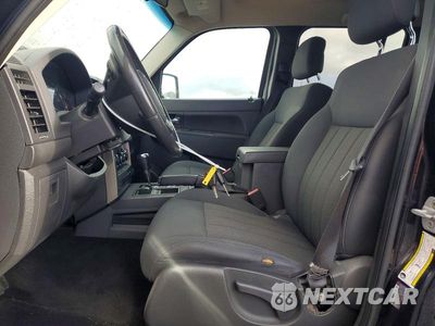 Zdjęcie 7 z 13 samochodu: 2011 JEEP LIBERTY SPORT VIN:1J4PN2GK0BW530367 - miniatura