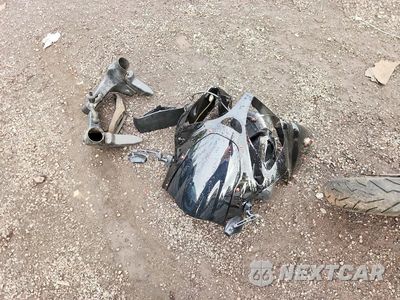 Zdjęcie 8 z 9 samochodu: 2007 KAWASAKI ZX600 J1 VIN:JKAZX4J157A068388 - miniatura