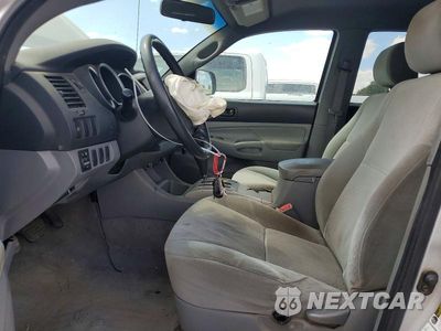 Zdjęcie 7 z 12 samochodu: 2005 TOYOTA TACOMA DOUBLE CAB PRERUNNER VIN:5TEJU62N45Z060911 - miniatura