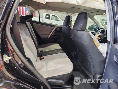 Zdjęcie 11 z 13 samochodu: 2018 TOYOTA RAV4 XLE VIN:2T3WFREV6JW522937 - miniatura