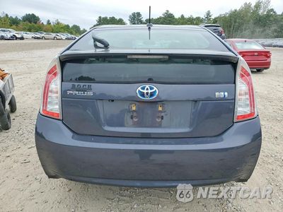 Zdjęcie 6 z 12 samochodu: 2013 TOYOTA PRIUS THREE VIN:JTDKN3DU6D5594143 - miniatura