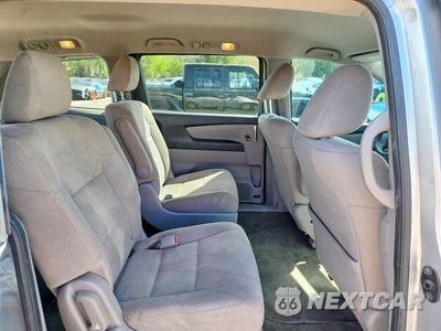 Zdjęcie 11 z 14 samochodu: 2015 HONDA ODYSSEY LX VIN:5FNRL5H20FB043734 - miniatura