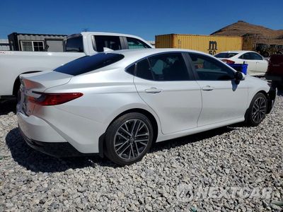 Trzecie zdjęcie samochodu z tyłu: 2025 TOYOTA CAMRY XLE VIN:4T1DAACKXSU624655 - miniatura