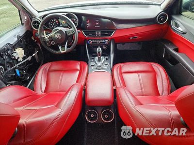 Zdjęcie 8 z 13 samochodu: 2020 ALFA ROMEO GIULIA VIN:ZARFAMAN0L7638534 - miniatura